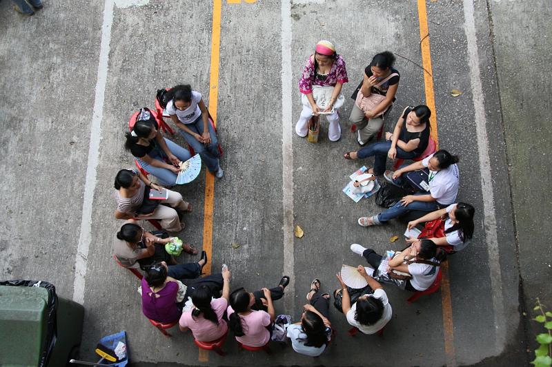 Sunday_1.jpg - also very near... on sundays, nannies get a day of and meet on the backyard of a church..